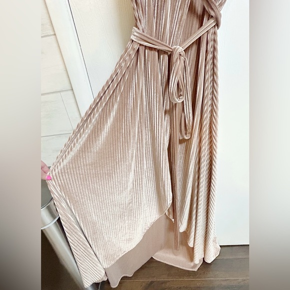 Baltic Born Andi Ribbed Velvet Wrap Maxi Dress Champagne XXL NWT - Picture 7 of 12